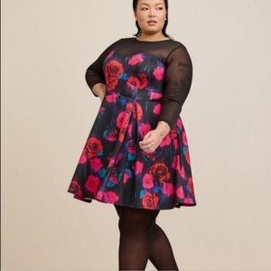 Elegant Floral Long Sleeve Dress